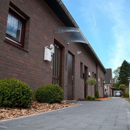 Ferienhaus Kleine Oase Varel Esterno foto
